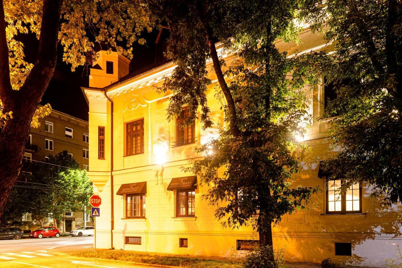 Hotel Michael'S Palace Košice Exterior foto
